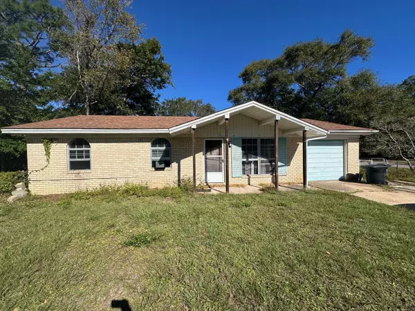 2080 Elaine Circle, Pensacola, FL 32504