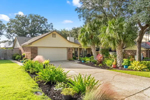 Gulf Breeze, FL 32563,2705 Sanibel Place