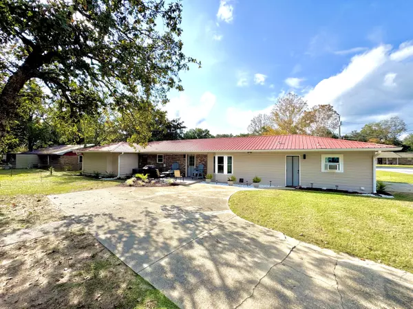 Crestview, FL 32539,1222 Sunshine Drive