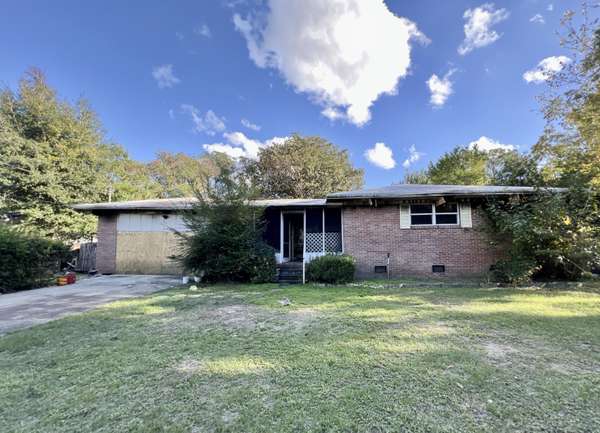 525 Chadwick Street, Pensacola, FL 32503