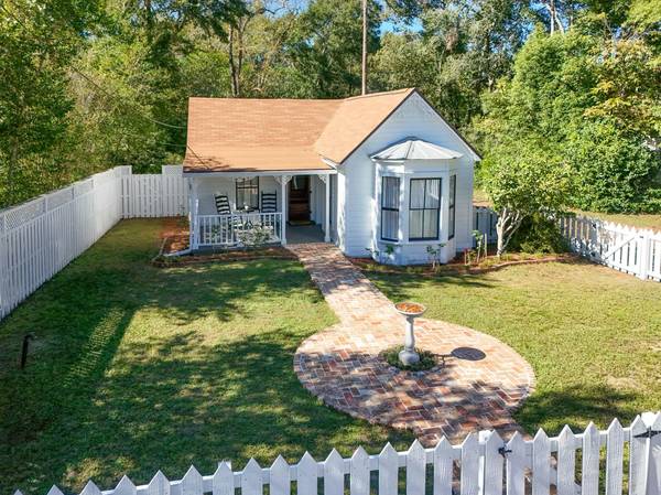 132 S 13th Street, Defuniak Springs, FL 32435