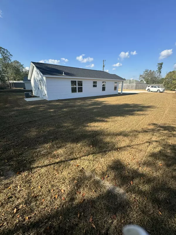 Crestview, FL 32539,4670 Falcon Way