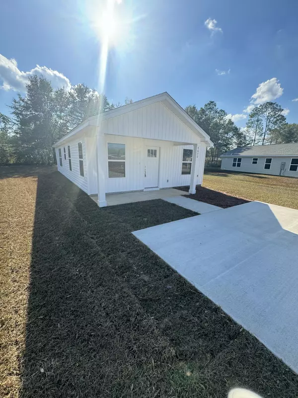 Crestview, FL 32539,4670 Falcon Way