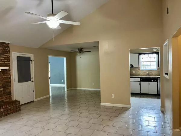 Fort Walton Beach, FL 32547,104 Newcastle Circle