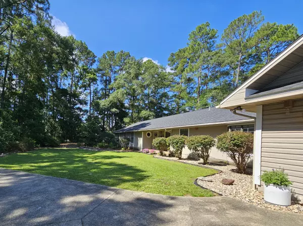 Crestview, FL 32536,4610 Antioch Road