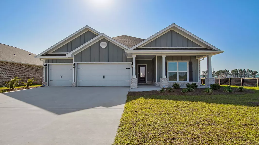 44 Great Horned Owl Court, Freeport, FL 32439