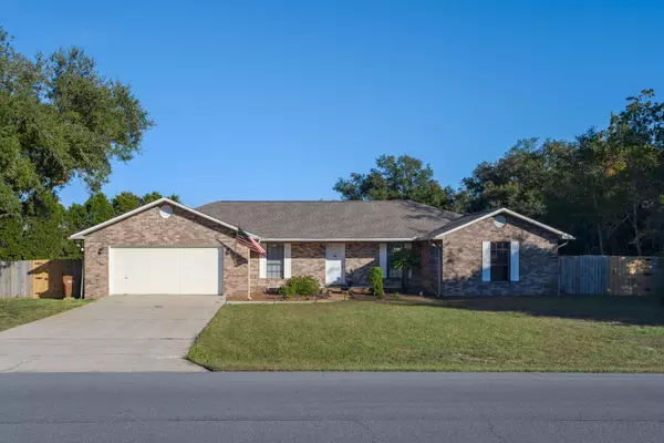 2508 Lakewood Lane, Navarre, FL 32566