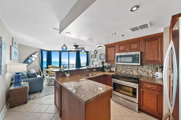 Panama City Beach, FL 32408,9850 S Thomas Drive  #1004W