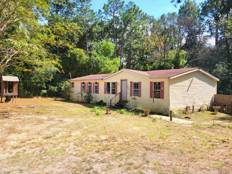 609 Shortwell Avenue, Crestview, FL 32539