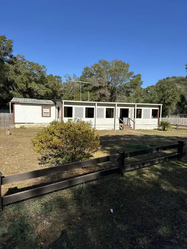 Defuniak Springs, FL 32433,92 W Roberts Road