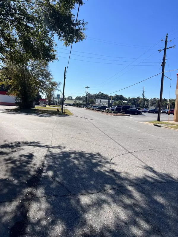 Crestview, FL 32536,Lots 1,2,3 W Juniper Avenue