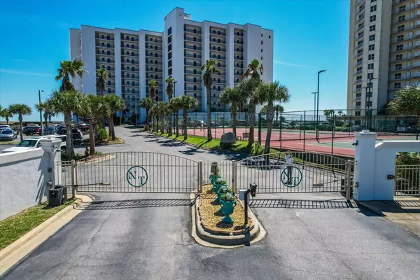 8271 Gulf Boulevard  #302,  Navarre,  FL 32566