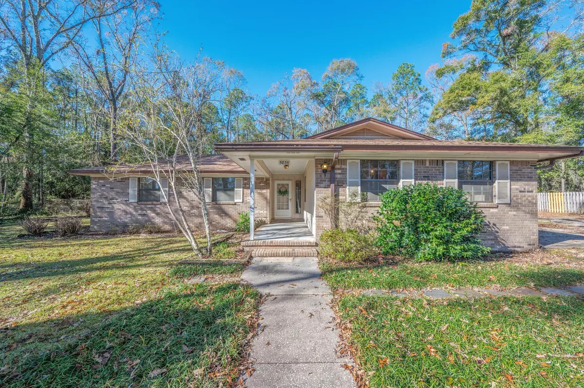 Baker, FL 32531,5836 Dairy Road Road