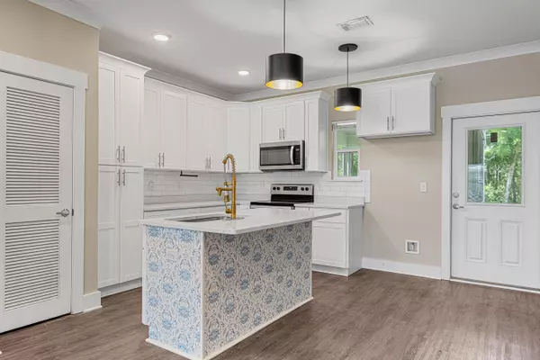 Freeport, FL 32439,182 N Sand Palm Road