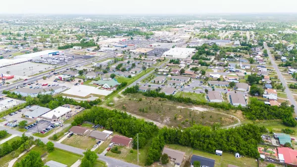 Panama City, FL 32404,429 S Burkett Drive