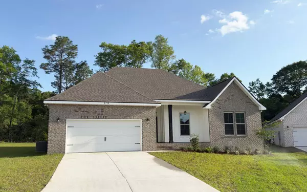 2718 Louis Circle, Crestview, FL 32536