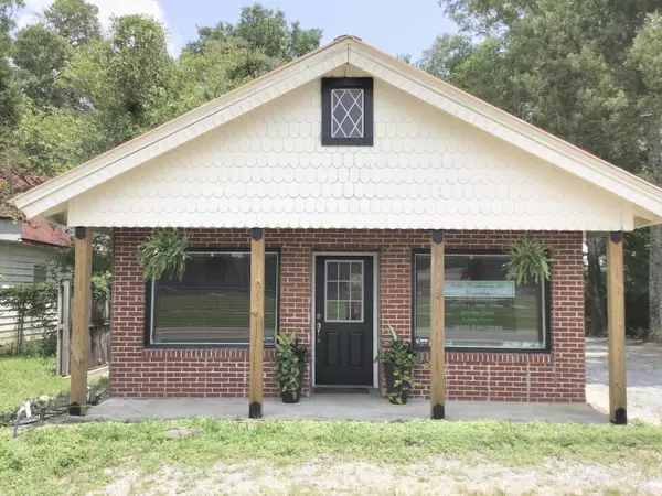 372 N 9th Street, Defuniak Springs, FL 32433