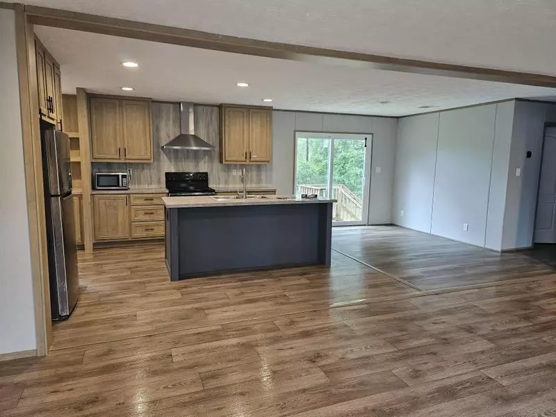 158 W Violet Lane, Defuniak Springs, FL 32433