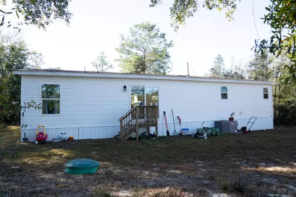 Defuniak Springs, FL 32433,158 W Violet Lane