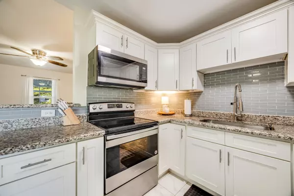 966 Valley Road,  Crestview,  FL 32539