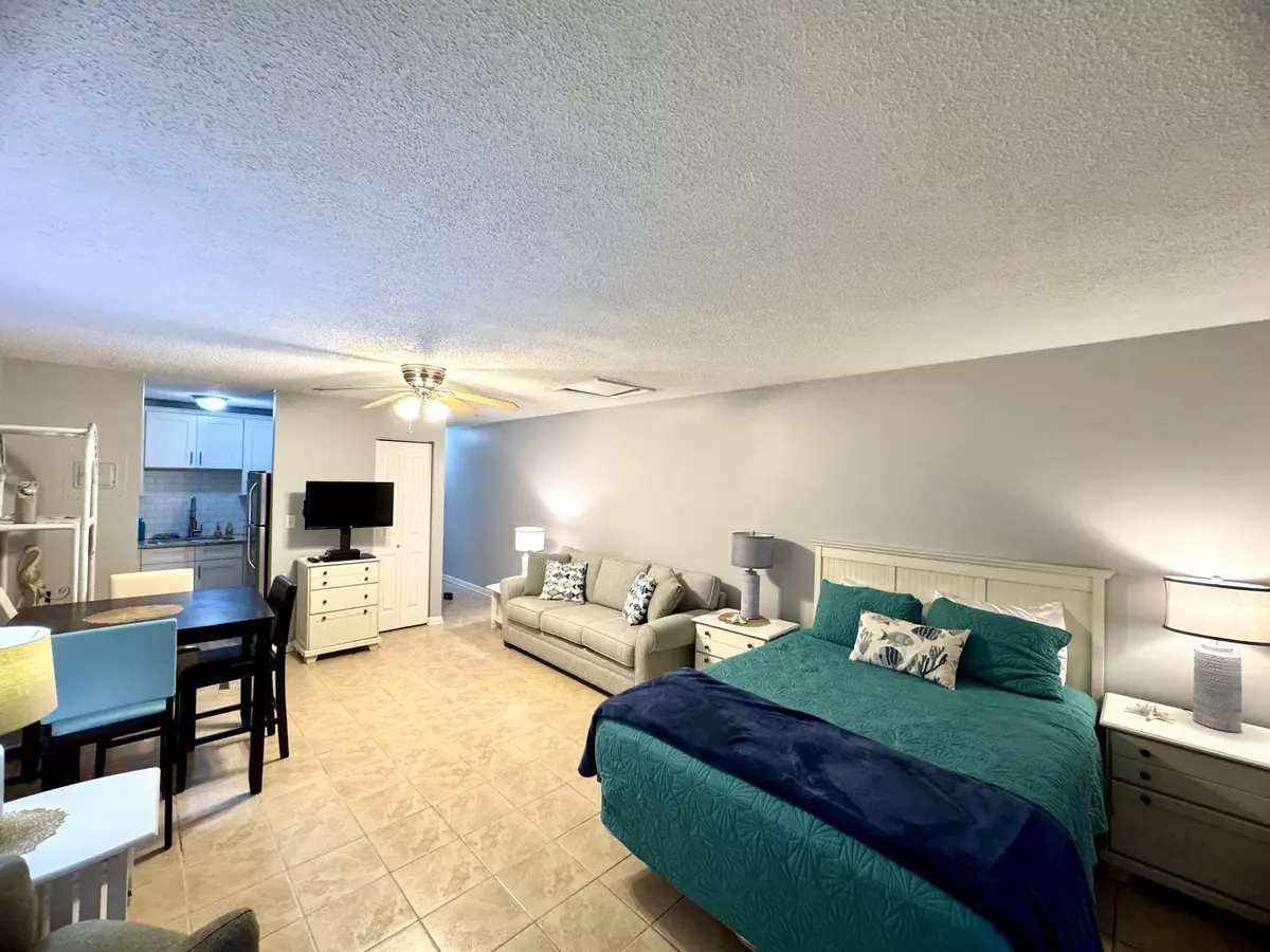 Panama City Beach, FL 32413,301 Lullwater Drive  #UNIT 301