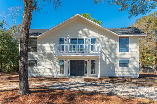 Defuniak Springs, FL 32433,770 Lakeview Drive