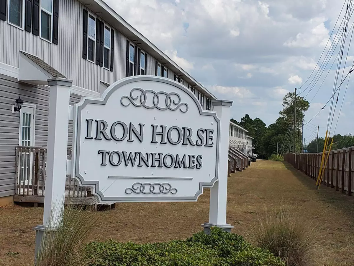 Crestview, FL 32539,117 E Iron Horse Drive