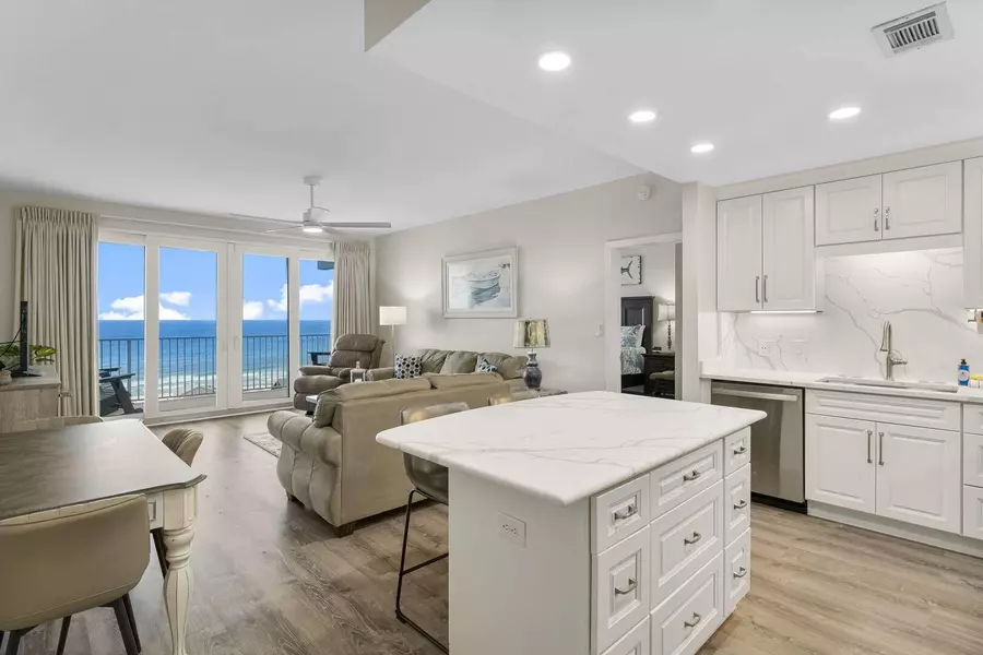 9860 S Thomas Drive  #UNIT 1024, Panama City Beach, FL 32408