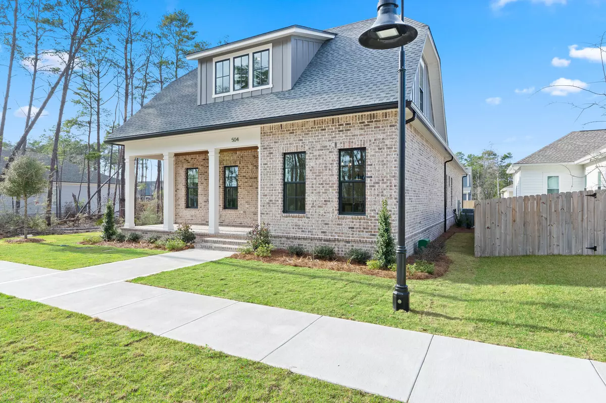 Niceville, FL 32578,504 Lemongrass Lane