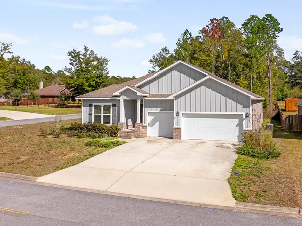 8177 Majestic Cypress Drive, Milton, FL 32583