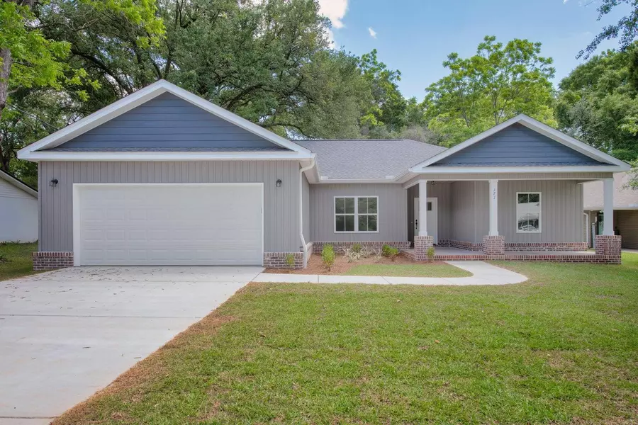 6819 Interlachen Lane, Laurel Hill, FL 32567