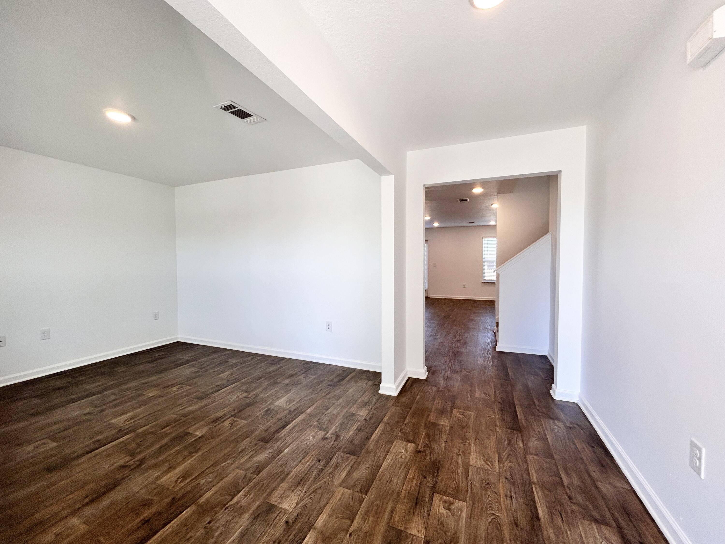 Crestview, FL 32539,820 Moorhen Way