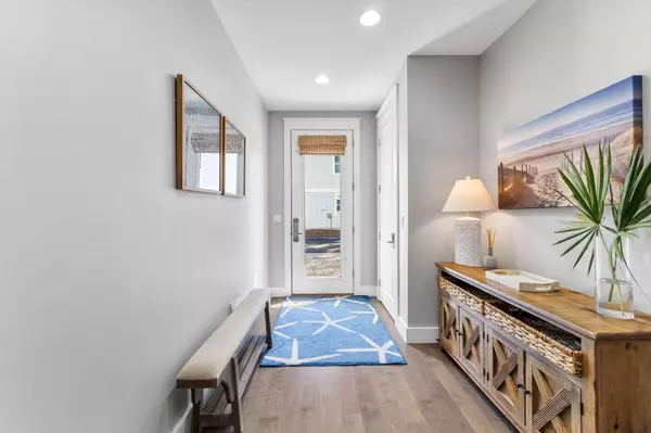 Santa Rosa Beach, FL 32459,4923 E Co Highway 30A  #D102