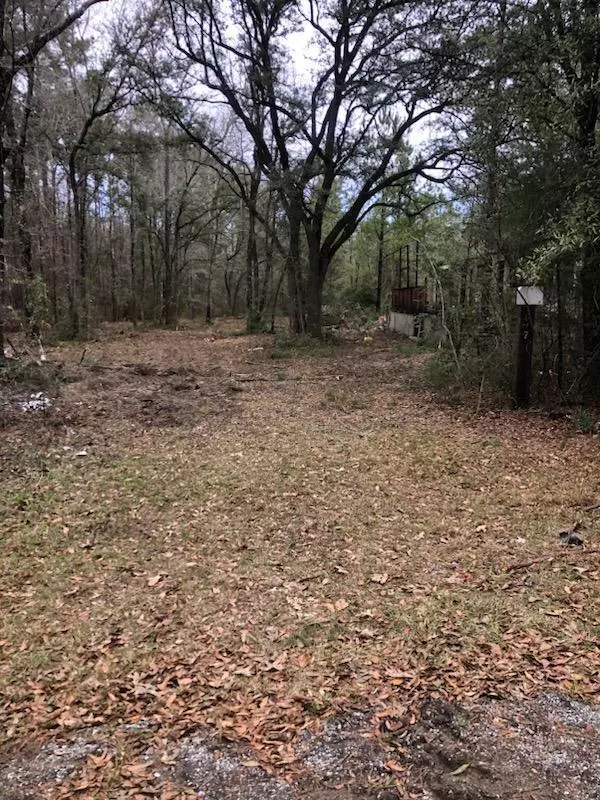 647 River Road, Ponce De Leon, FL 32455