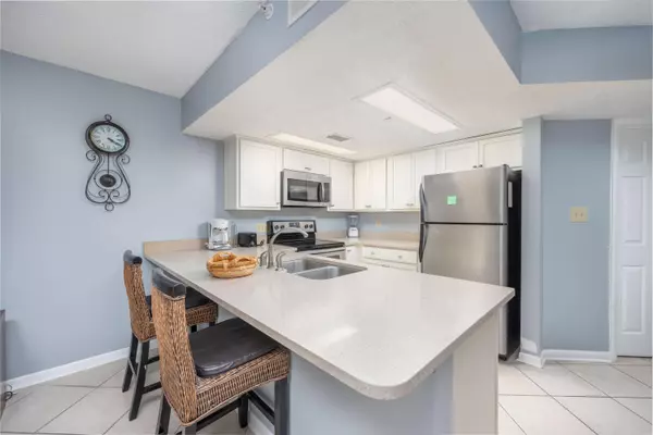 Destin, FL 32541,3450 E Hwy 98 #B304