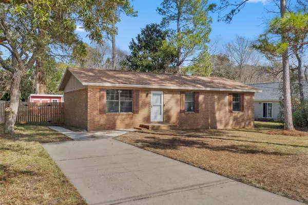 439 W Pine Street,  Mary Esther,  FL 32569