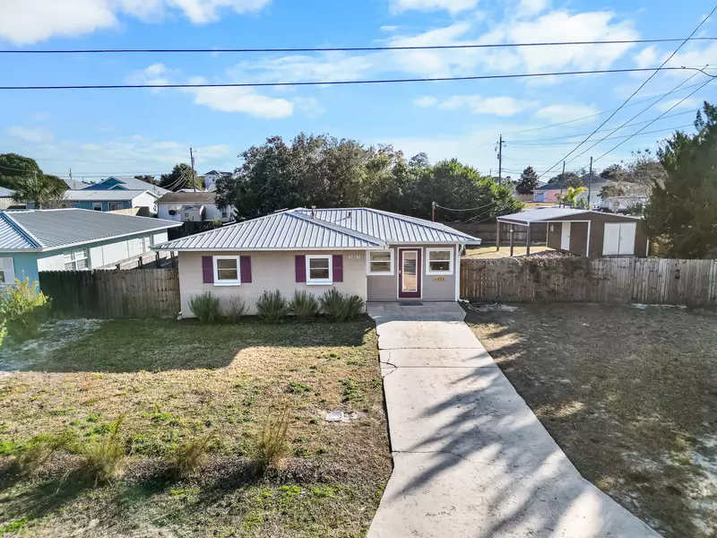 21823 Marlin Avenue, Panama City Beach, FL 32413