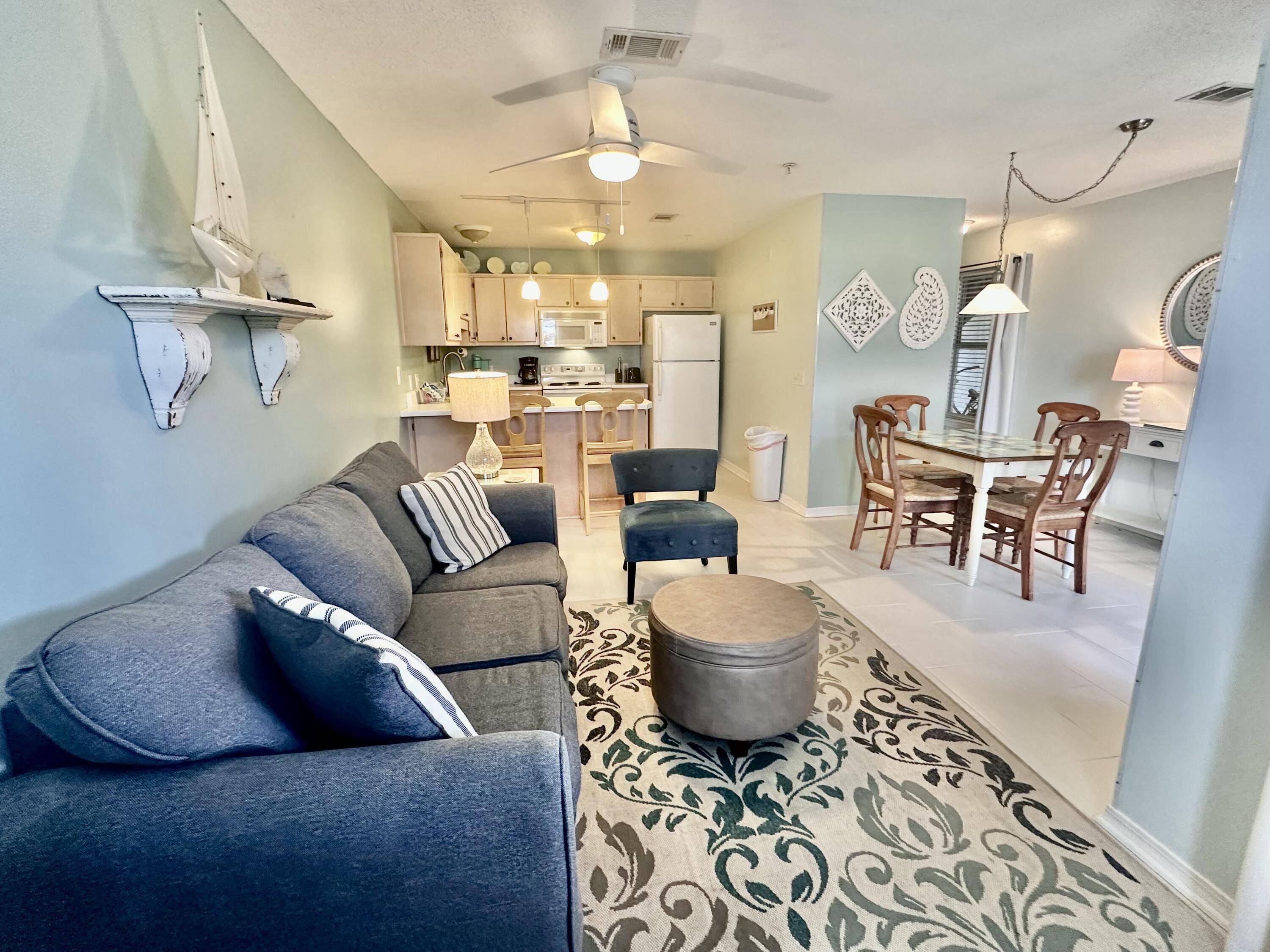 7468 Sunset Harbor Drive #APT 212, Navarre, FL 32566