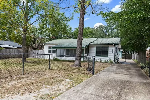 Valparaiso, FL 32580,440 Muskegon Avenue