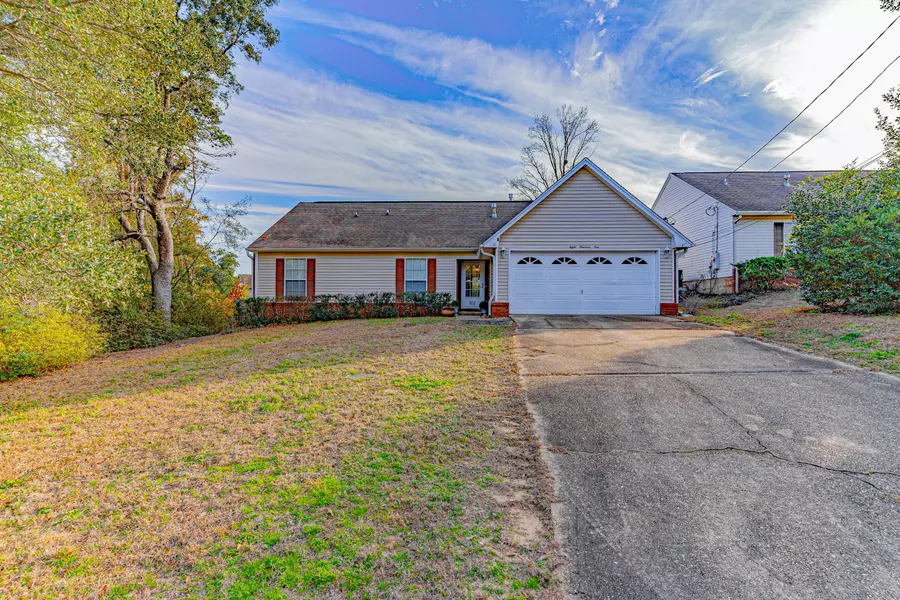 801 Sparkleberry Cove, Niceville, FL 32578
