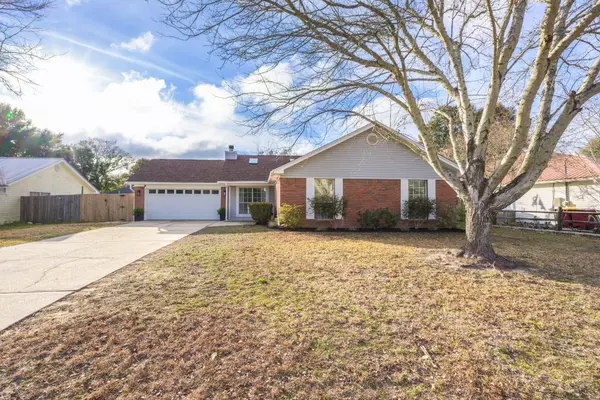 Crestview, FL 32539,24 Holly Road