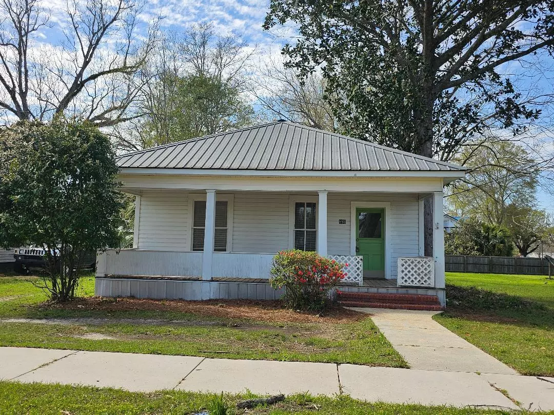 Florala, AL 36442,885 4th Street