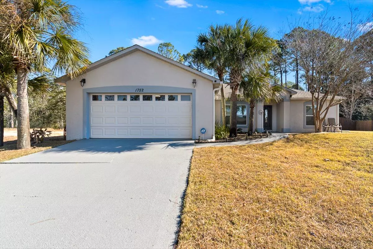 Gulf Breeze, FL 32563,1752 E Smugglers Cove Drive