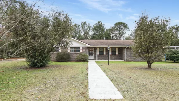 25 James Court, Defuniak Springs, FL 32433