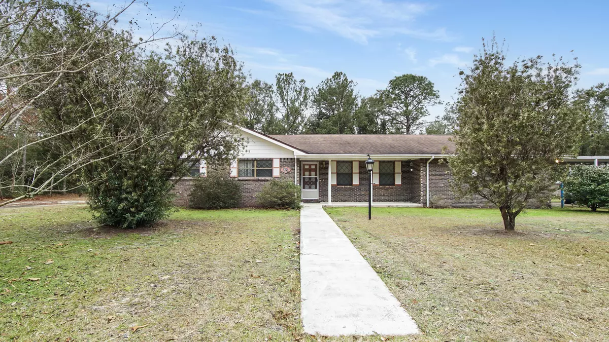 Defuniak Springs, FL 32433,25 James Court