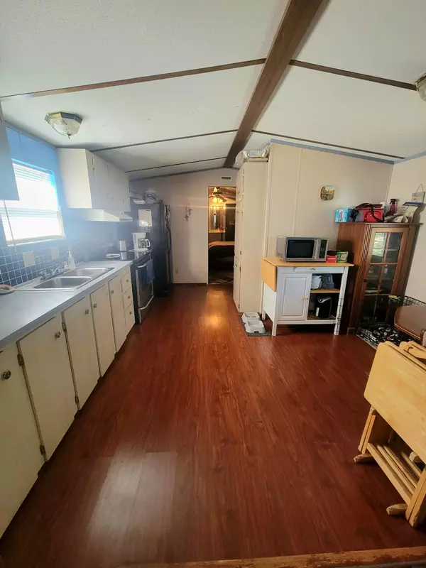 Defuniak Springs, FL 32433,105 Bellini Road