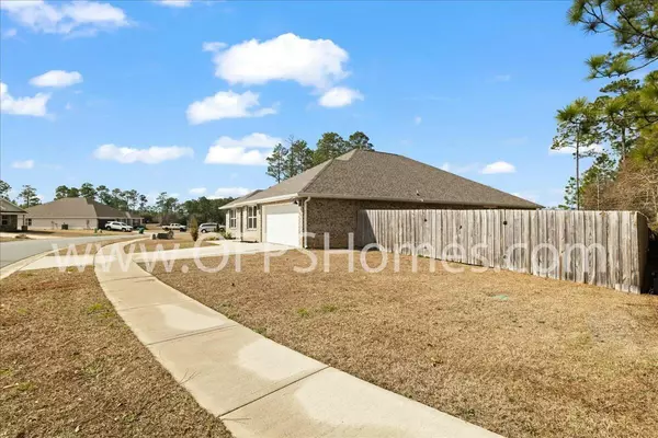 Laurel Hill, FL 32567,6708 Sarah Ann Way