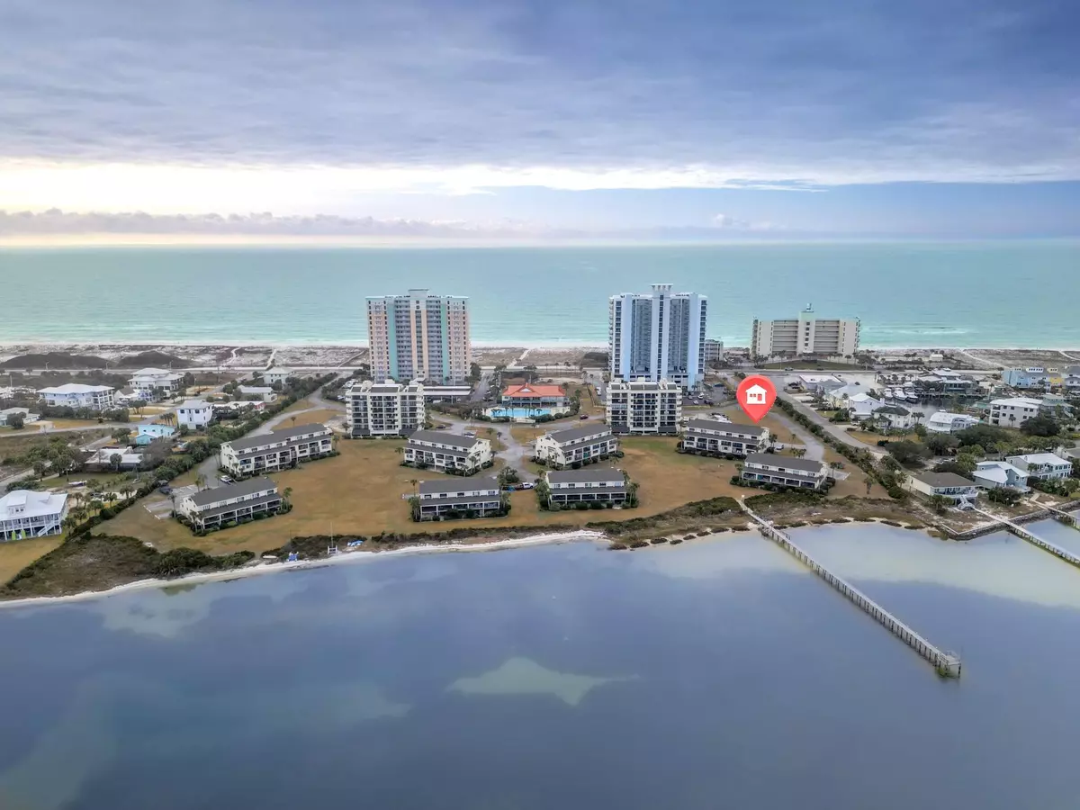 Pensacola Beach, FL 32561,900 Fort Pickens Road  #813