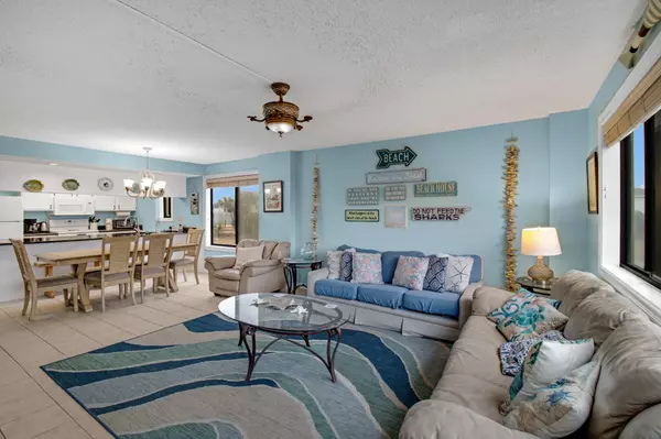 Pensacola Beach, FL 32561,900 Fort Pickens Road  #813