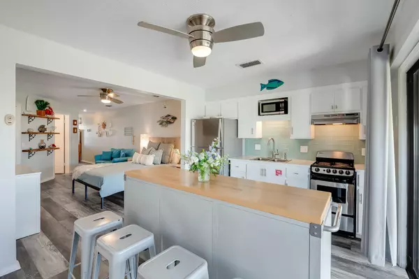 8730 Thomas Drive #1307A, Panama City Beach, FL 32408